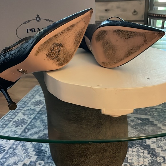 Prada slightly worn and well cared for heels - Picture 3 of 5